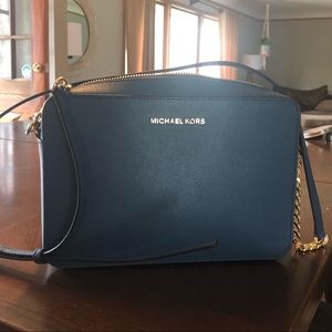 Michael Kors Jet Set East -Admiral and Gold